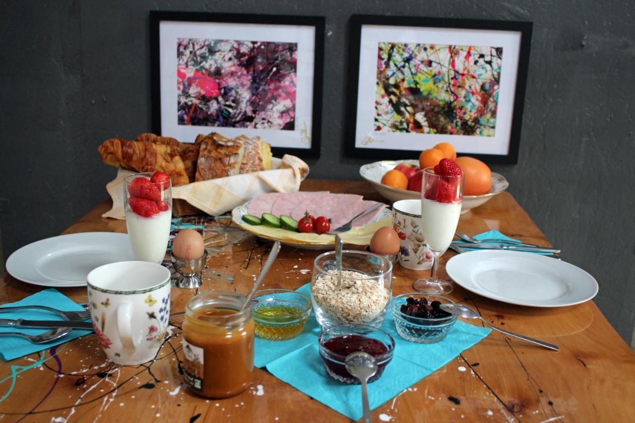 Bnb Maison D'Art Breakfast In The Art Gallery Ploubazlanec Ngoại thất bức ảnh