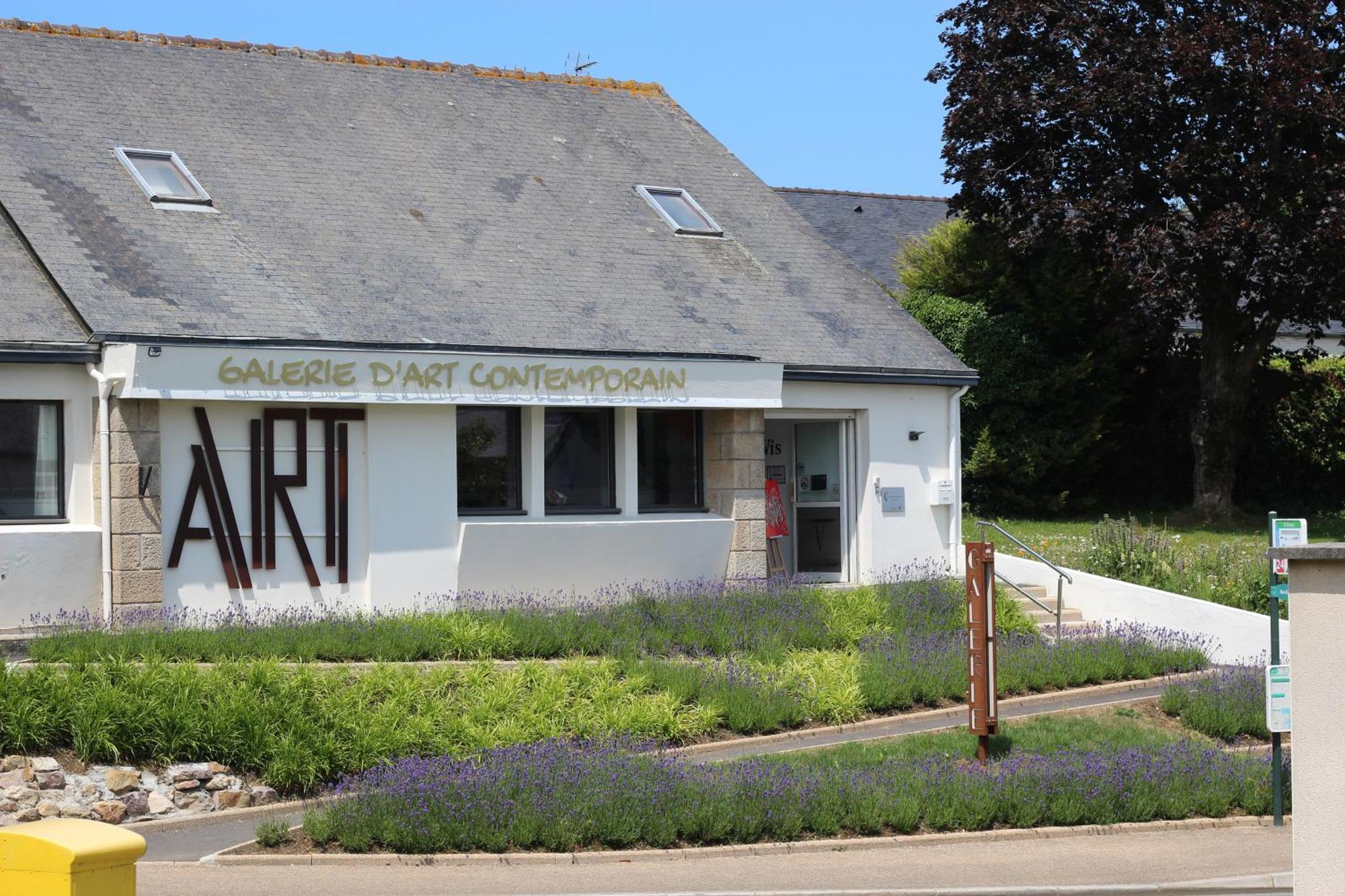 Bnb Maison D'Art Breakfast In The Art Gallery Ploubazlanec Ngoại thất bức ảnh